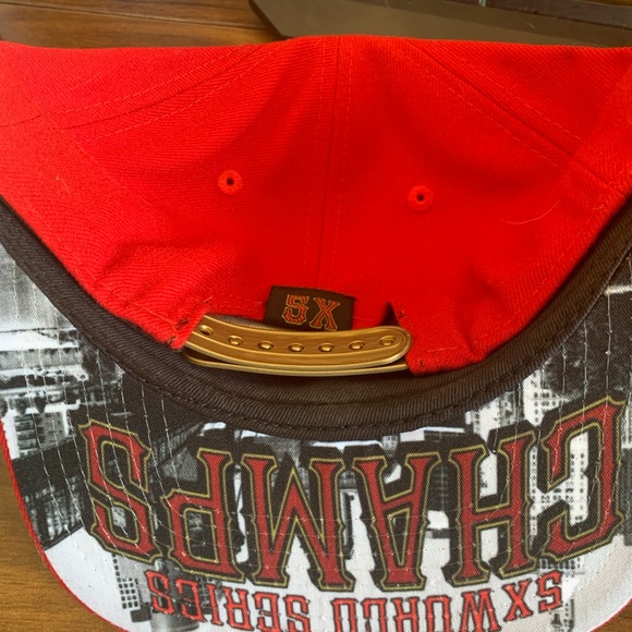 Cincinnati Reds Hat - Picture 2 of 2